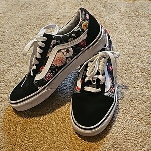 Like New! Vans Old Skool Floral Sneakers